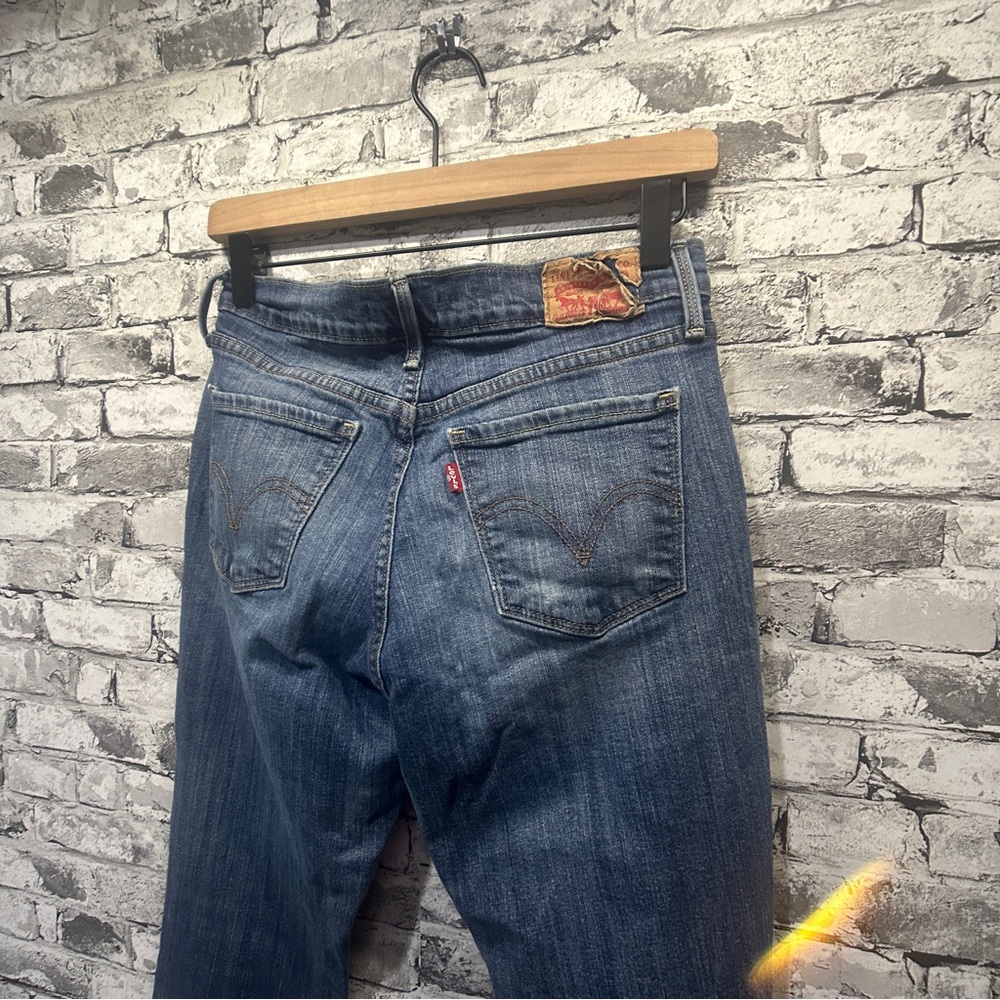 EUC Levi's Women's 505 Straight Leg Blue Jeans size 2 - Picture 7 of 16